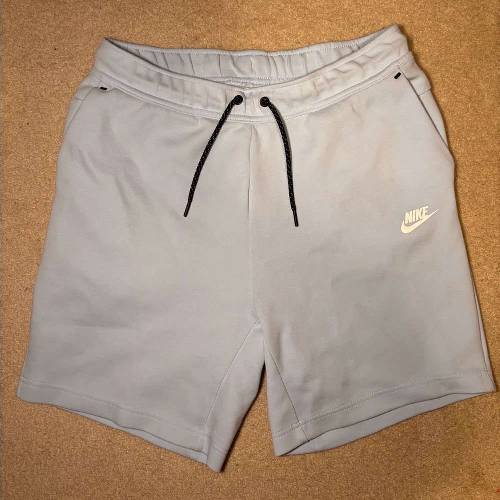 Nike Sportswear Tech Fleece Shorts Light Blue - Adult Medium